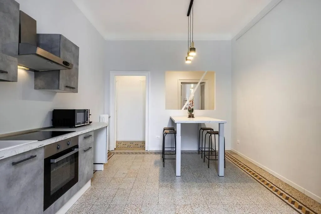 Spacious Apartment In Design District By Easylife Milano 0*,